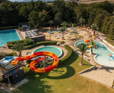 AQUA-Maria_s_dronKUP-7-1400x0-c-default